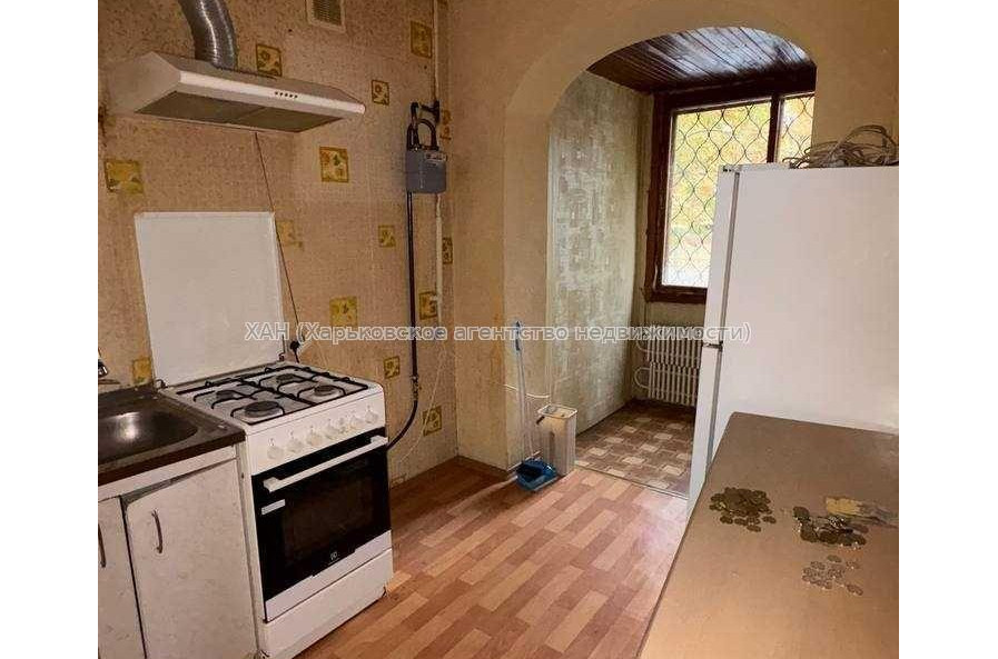 Продам квартиру, 2  ком., 52.50 м², советский ремонт 