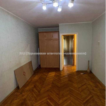 Продам квартиру, 2  ком., 52.50 м², советский ремонт 