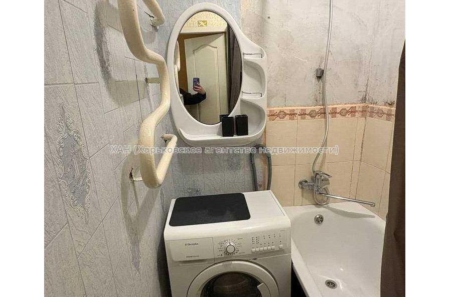 Продам квартиру, 2  ком., 52.50 м², советский ремонт 