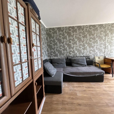 Продам квартиру, Валентиновская ул. , 1  ком., 33 м², косметический ремонт 