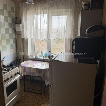 Продам квартиру, 2  ком., 43.80 м², советский ремонт 