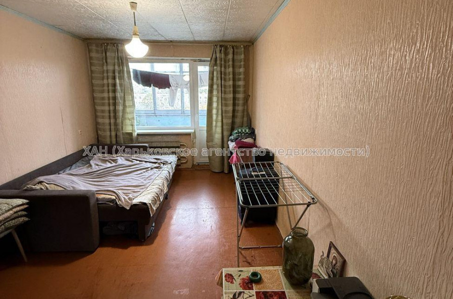 Продам квартиру, 2  ком., 43.80 м², советский ремонт 