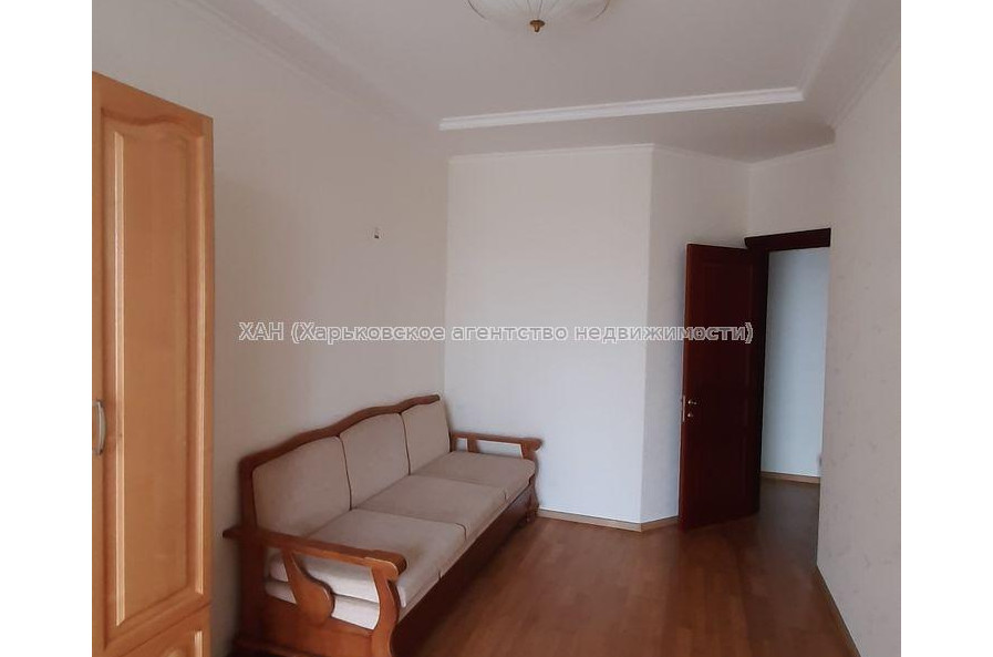 Продам квартиру, Верхнегиевская ул. , 2  ком., 82 м², авторский дизайн 