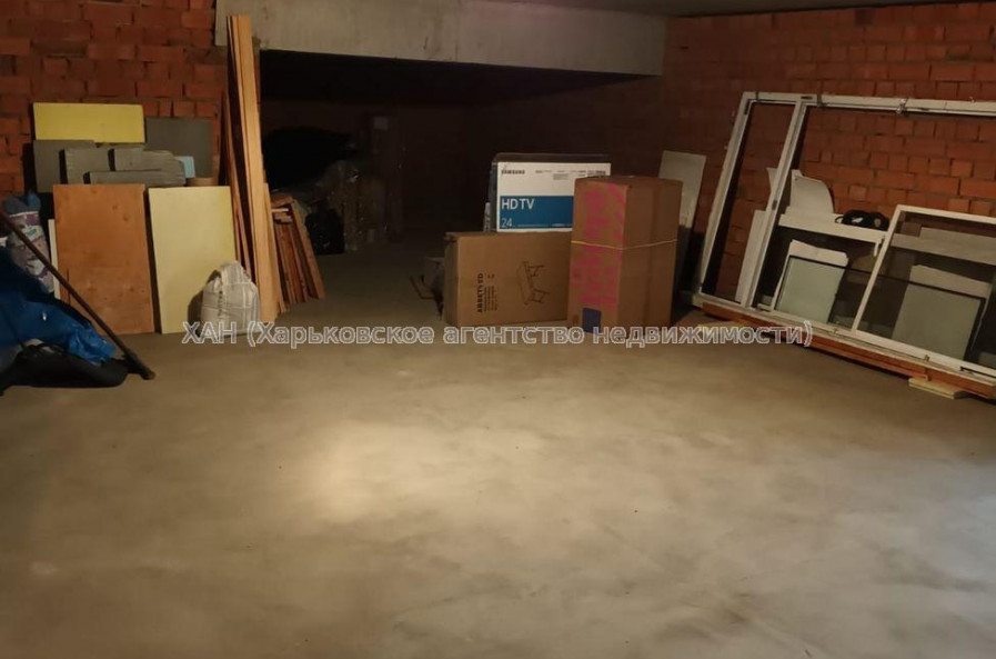 Продам квартиру, Верхнегиевская ул. , 2  ком., 82 м², авторский дизайн 