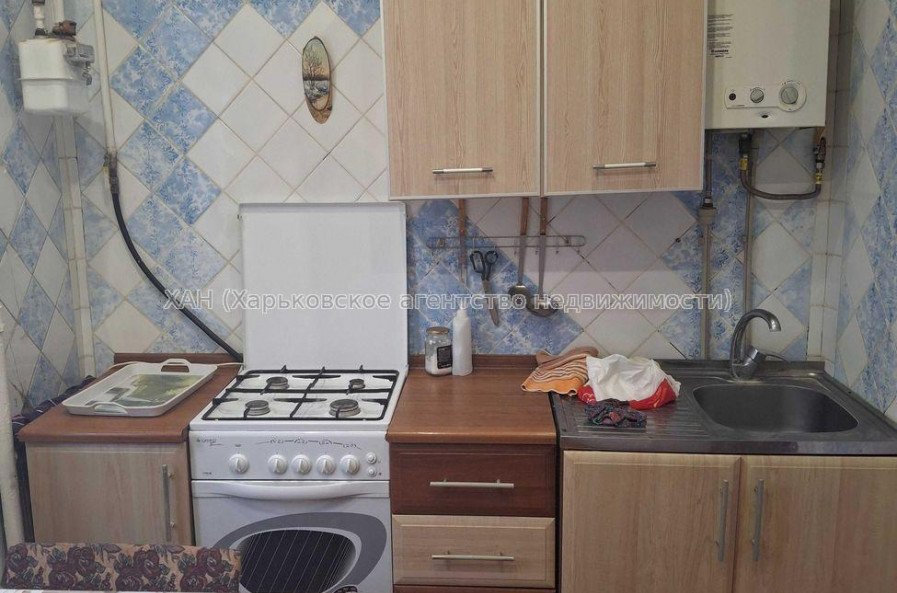 Продам квартиру, Библика ул. , 2 кім., 53.40 м², косметический ремонт 