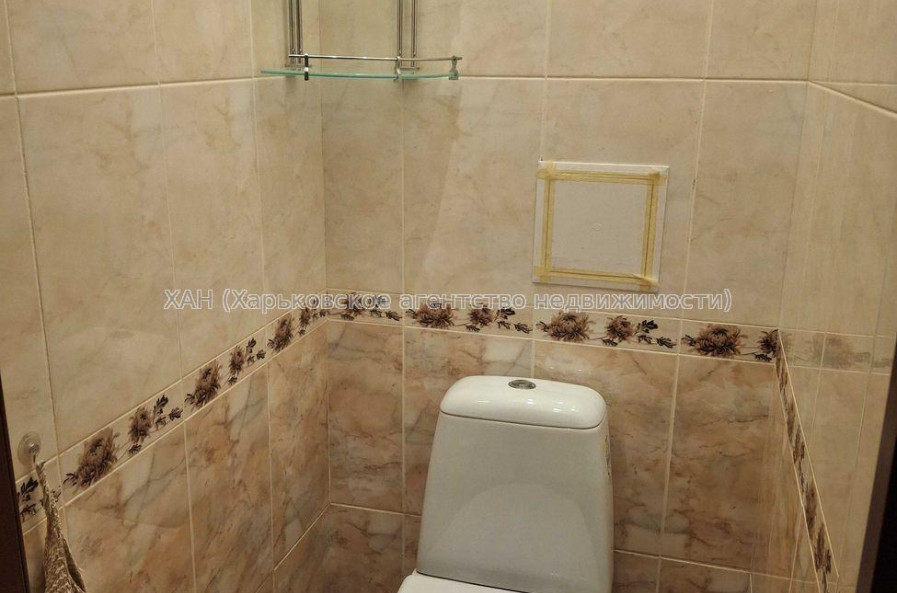 Продам квартиру, Библика ул. , 2 кім., 53.40 м², косметический ремонт 