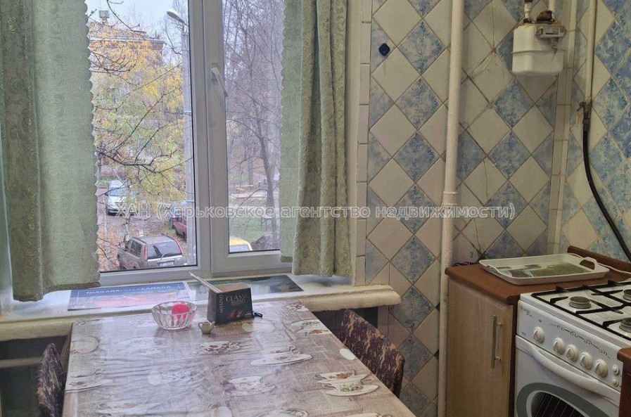 Продам квартиру, Библика ул. , 2 кім., 53.40 м², косметический ремонт 