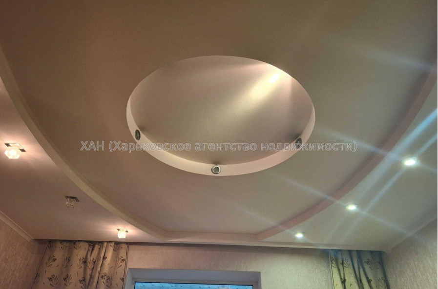 Продам квартиру, Библика ул. , 2 кім., 53.40 м², косметический ремонт 