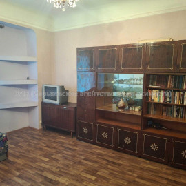 Продам квартиру, Библика ул. , 2 кім., 53.40 м², косметический ремонт