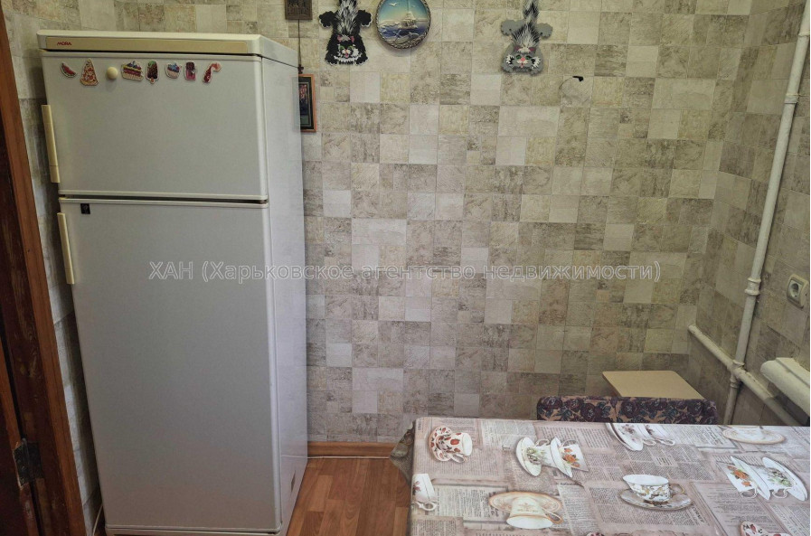 Продам квартиру, Библика ул. , 2 кім., 53.40 м², косметический ремонт 