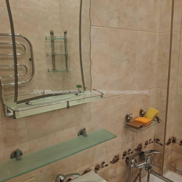 Продам квартиру, Библика ул. , 2 кім., 53.40 м², косметический ремонт 