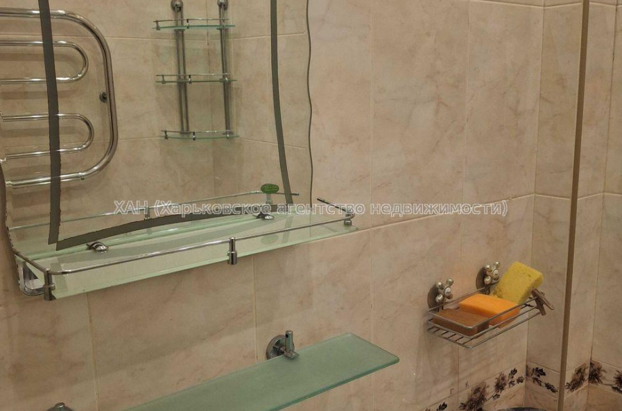 Продам квартиру, Библика ул. , 2 кім., 53.40 м², косметический ремонт 