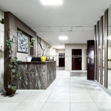 Продам квартиру, 2 кім., 72 м², евроремонт 