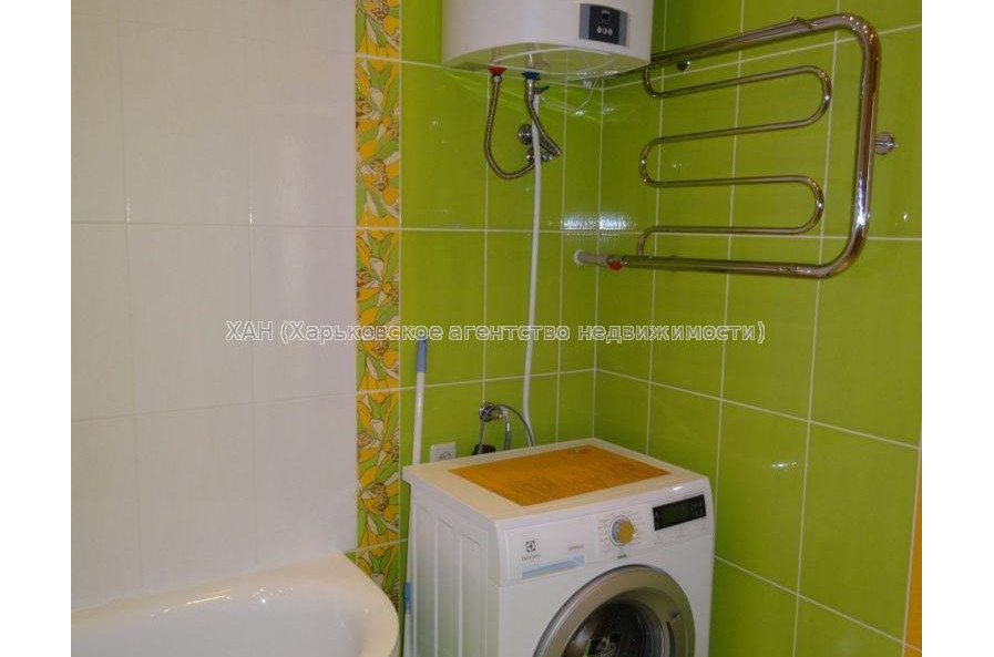 Продам квартиру, 2 кім., 72 м², евроремонт 