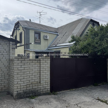 Продам будинок, 150 м², 20 соток, советский ремонт 