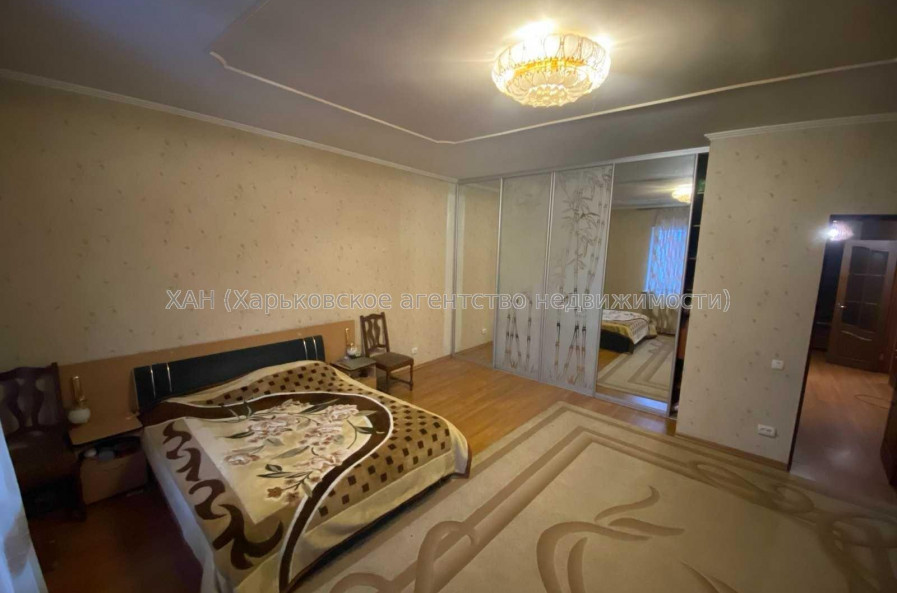 Продам будинок, 226 м², 12 соток, косметический ремонт 