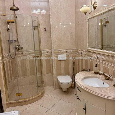 Продам дом, Барабашова академика ул. , 307 м², 10 сот., евроремонт 