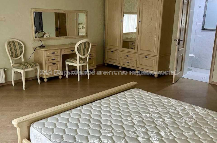 Продам дом, 307 м², 10 сот., евроремонт 