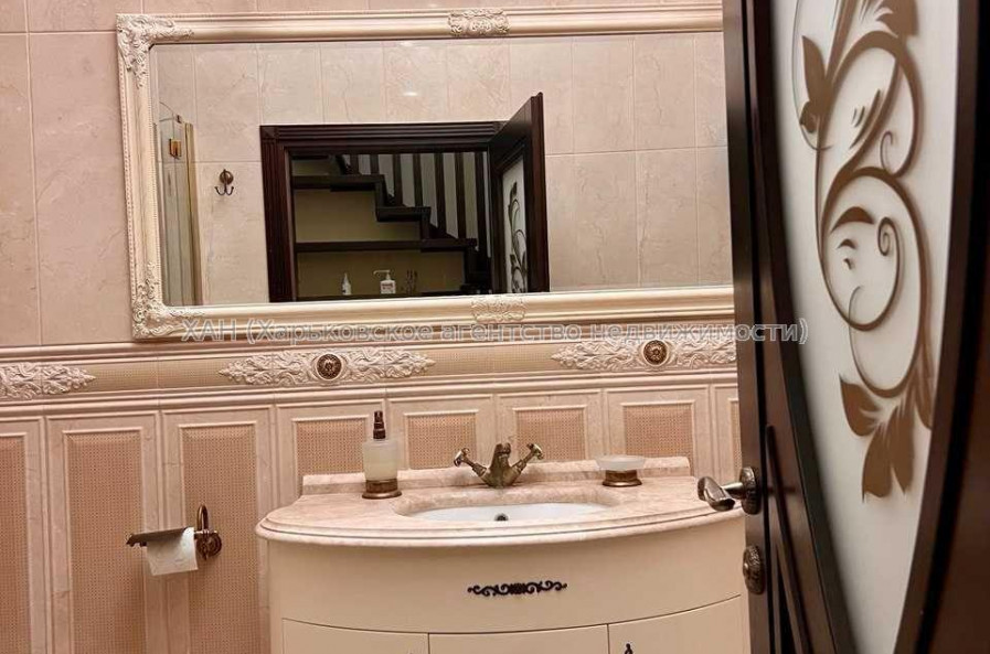 Продам дом, 307 м², 10 сот., евроремонт 