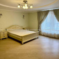 Продам дом, Барабашова академика ул. , 307 м², 10 сот., евроремонт 