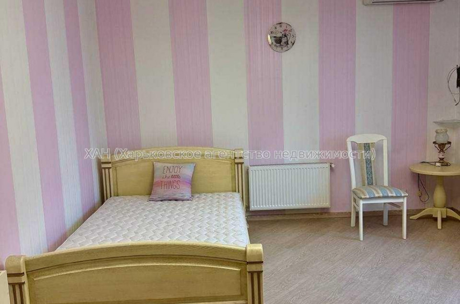 Продам дом, Барабашова академика ул. , 307 м², 10 сот., евроремонт 