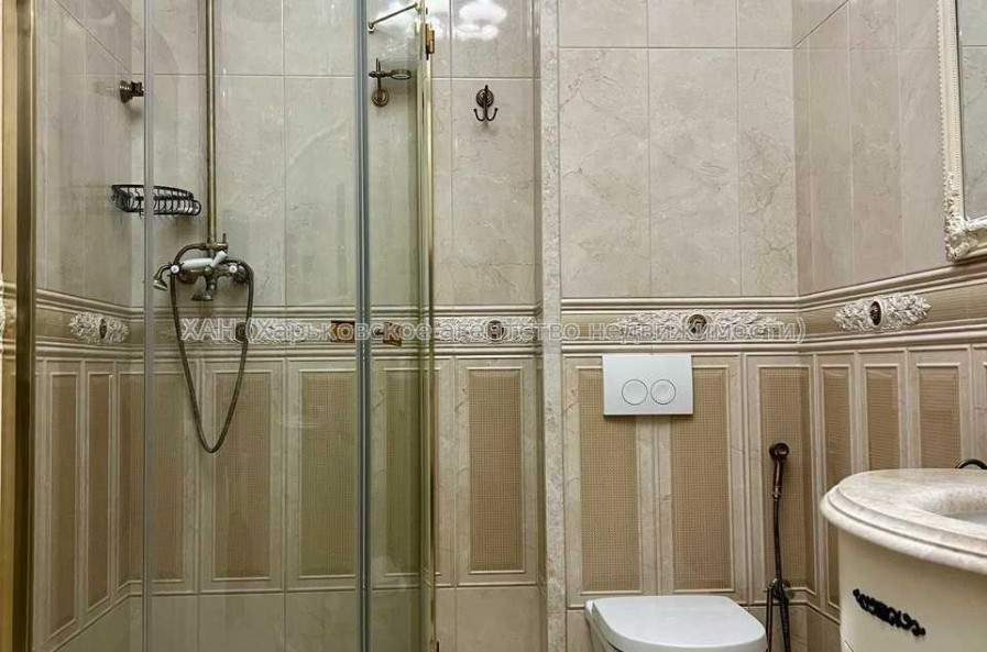 Продам дом, 307 м², 10 сот., евроремонт 