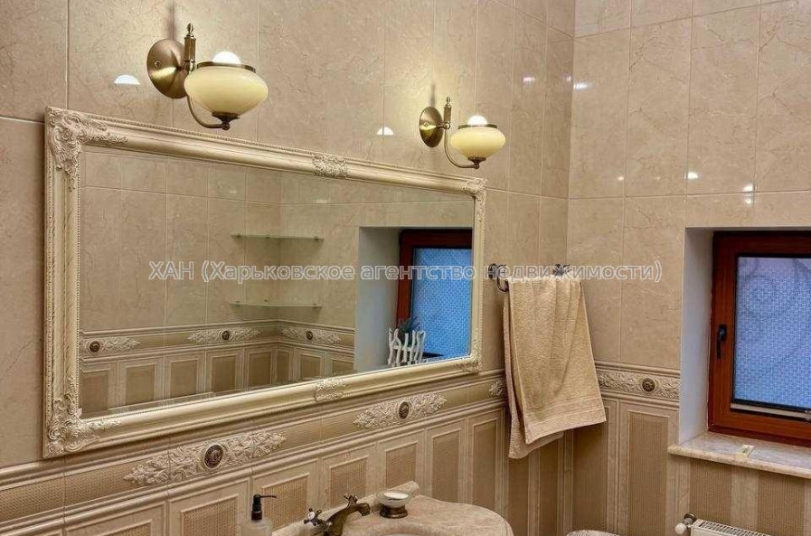 Продам дом, Барабашова академика ул. , 307 м², 10 сот., евроремонт 