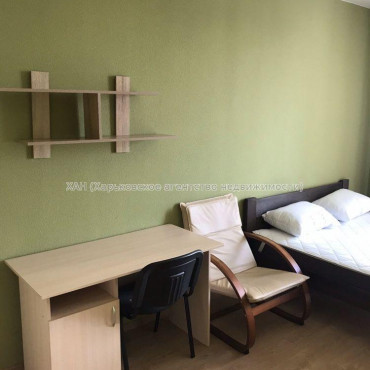 Продам квартиру, Малиновская ул. , 1  ком., 40 м², евроремонт 