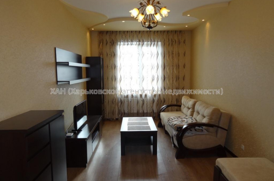 Сдам квартиру, Науки просп. , 3  ком., 74 м², капитальный ремонт 