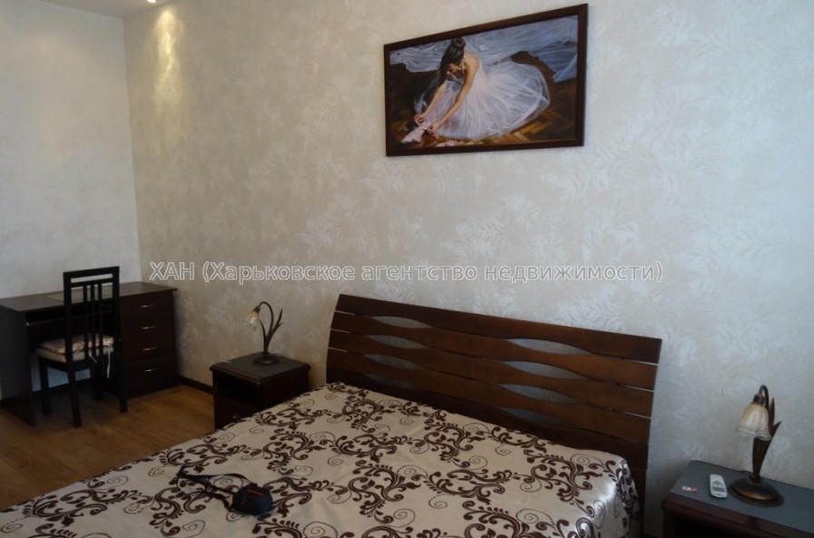 Сдам квартиру, Науки просп. , 3  ком., 74 м², капитальный ремонт 