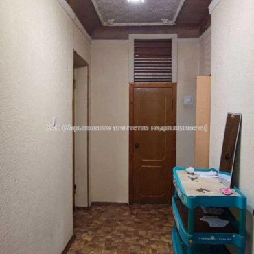 Продам квартиру, Отакара Яроша ул. , 2 кім., 57.20 м², косметический ремонт 