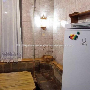 Продам квартиру, Отакара Яроша ул. , 2 кім., 57.20 м², косметический ремонт 