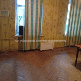 Продам квартиру, Чернышевская ул. , 3 кім., 70 м², без ремонта