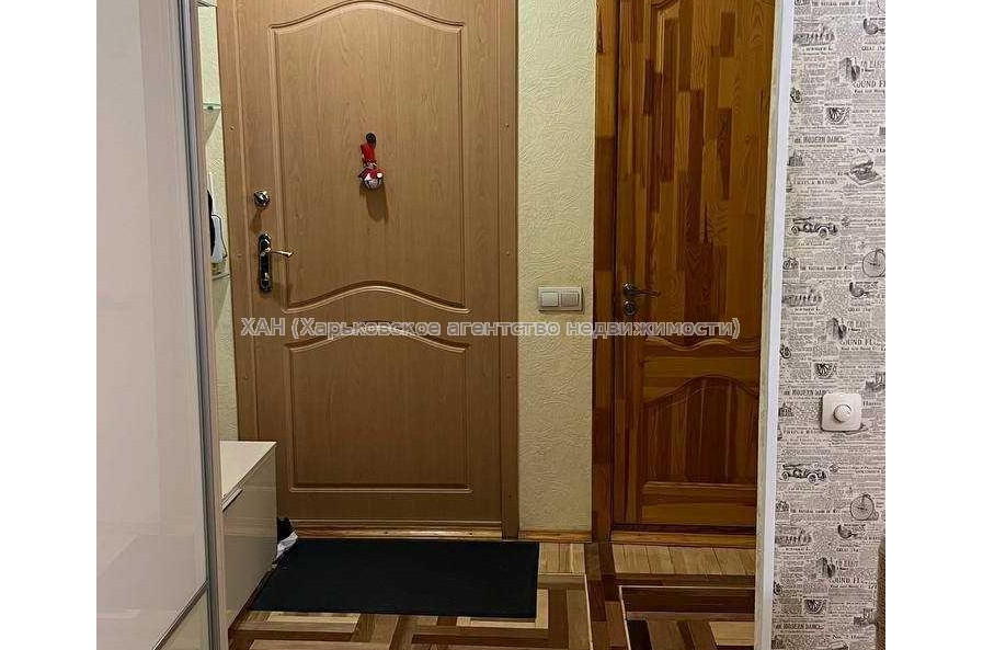 Продам квартиру, Победы просп. , 3 кім., 65 м², евроремонт 