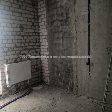 Продам квартиру, Шевченко ул. , 1  ком., 38 м², без внутренних работ 