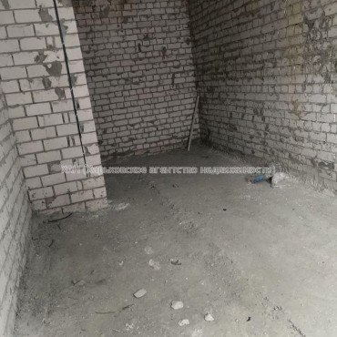 Продам квартиру, Шевченко ул. , 1  ком., 38 м², без внутренних работ 