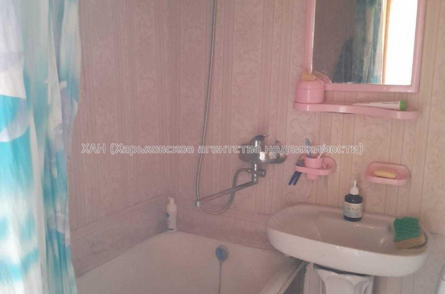 Продам квартиру, Гвардейцев Широнинцев ул. , 1 кім., 33 м², советский ремонт 