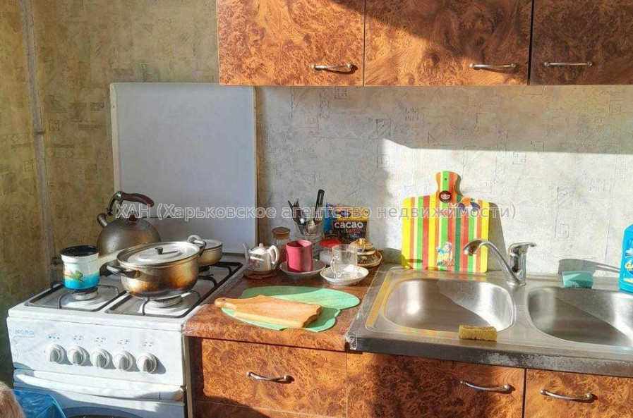 Продам квартиру, Гвардейцев Широнинцев ул. , 1 кім., 33 м², советский ремонт 