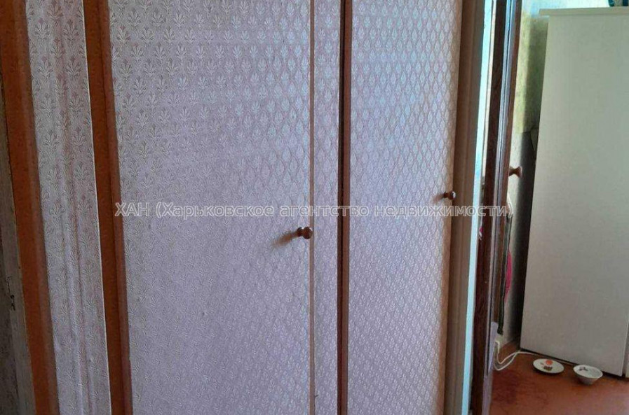 Продам квартиру, Гвардейцев Широнинцев ул. , 1 кім., 33 м², советский ремонт 