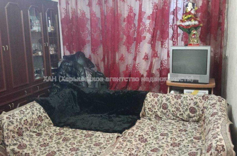 Продам квартиру, Гвардейцев Широнинцев ул. , 1 кім., 33 м², советский ремонт 