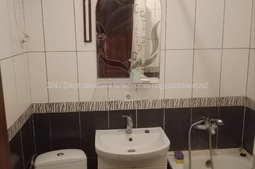 Продам квартиру, Отакара Яроша пер. , 3  ком., 64 м², капитальный ремонт 