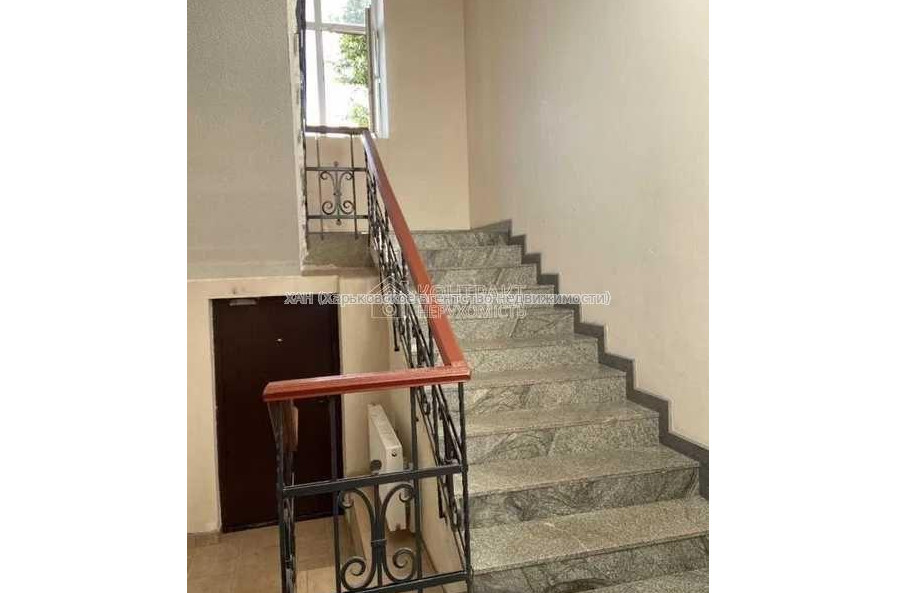 Продам квартиру, Хмельницкого Богдана ул. , 1  ком., 27 м², евроремонт 