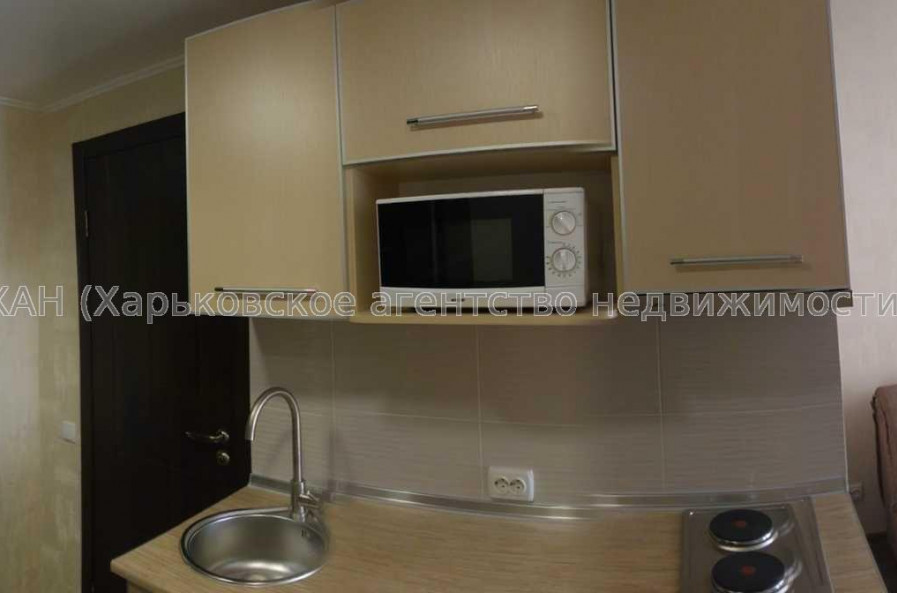 Продам квартиру, Хмельницкого Богдана ул. , 1  ком., 27 м², евроремонт 