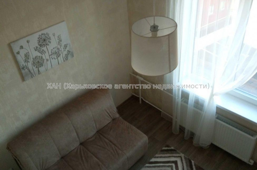 Продам квартиру, Хмельницкого Богдана ул. , 1  ком., 27 м², евроремонт 