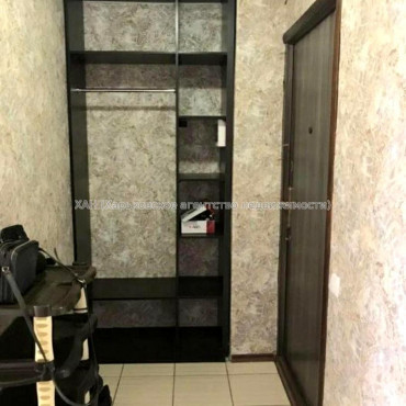 Продам квартиру, Валентиновская ул. , 26 , 1 кім., 33 м², капитальный ремонт 