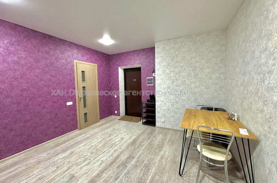 Продам квартиру, Казакевича ул. , 31 , 1 кім., 40 м², евроремонт 