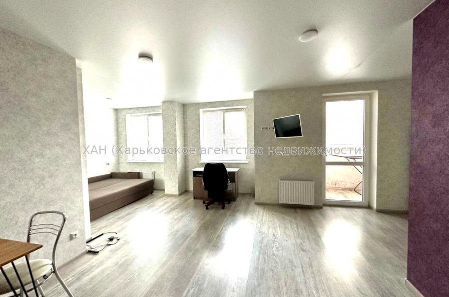 Продам квартиру, Казакевича ул. , 31 , 1 кім., 40 м², евроремонт 