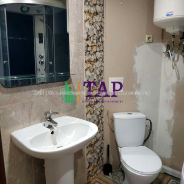 Продам квартиру, Георгия Тарасенко ул. , 1 кім., 34.10 м², косметический ремонт 