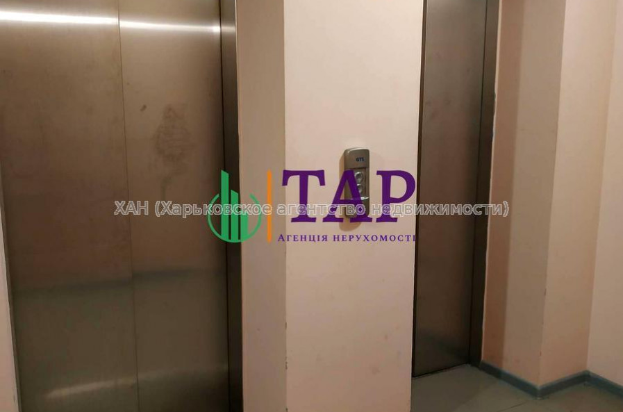 Продам квартиру, Георгия Тарасенко ул. , 1 кім., 34.10 м², косметический ремонт 