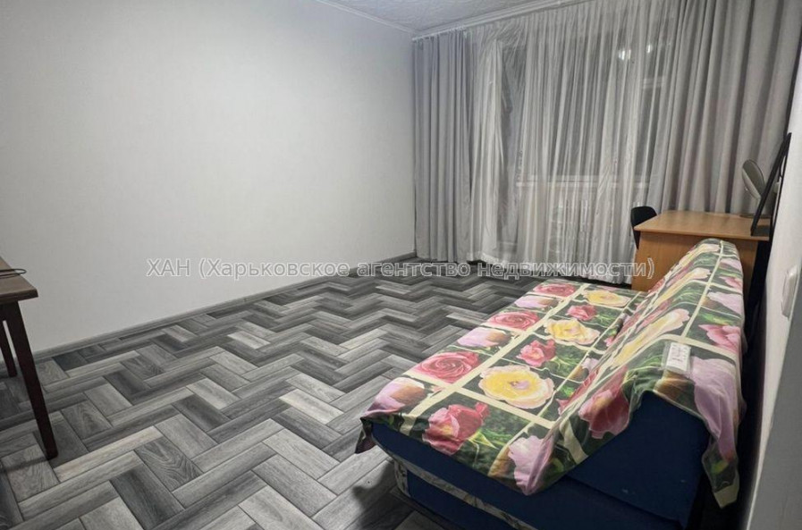 Продам квартиру, Каденюка ул. , 1  ком., 38.50 м², советский ремонт 